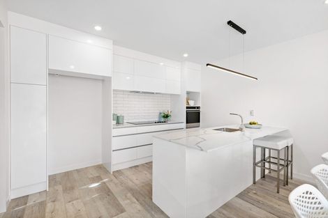 Photo of property in 154a Awaruku Road, Torbay, Auckland, 0630