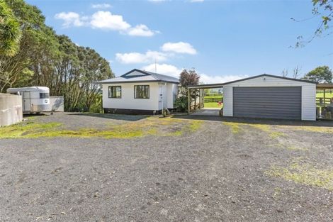 Photo of property in 14 Brewster Road, Pukekawa, Tuakau, 2696