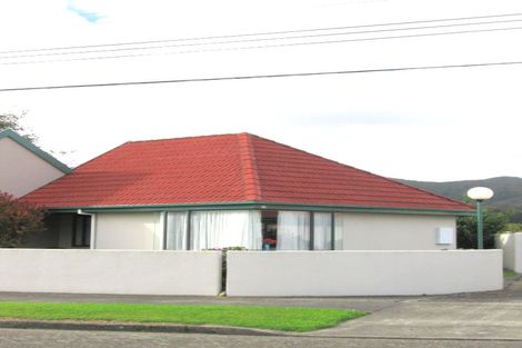 Photo of property in 26 Mcbain Grove, Avalon, Lower Hutt, 5011