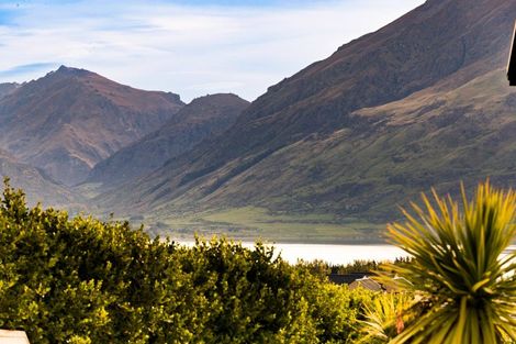 Photo of property in 2 Afton Lane, Jacks Point, Queenstown, 9371