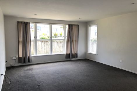 Photo of property in 24 Chippendale Crescent, Birkdale, Auckland, 0626
