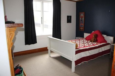 Photo of property in 2 Avenue Road, West End, Timaru, 7910