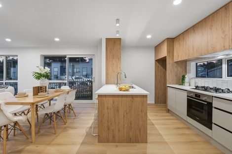 Photo of property in 6a Kaimai Avenue, Massey, 0614