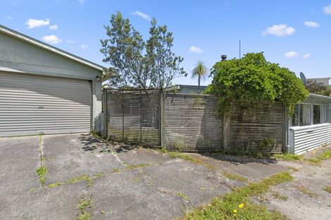 Photo of property in 26 Kent Avenue, Waitarere Beach, Levin, 5510