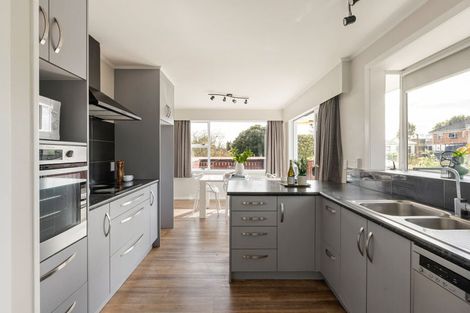 Photo of property in 190 Sandwich Road, St Andrews, Hamilton, 3200