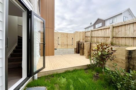 Photo of property in 12b Massine Place, Randwick Park, Auckland, 2105