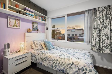 Photo of property in 48 Marlborough Avenue, Glenfield, Auckland, 0629