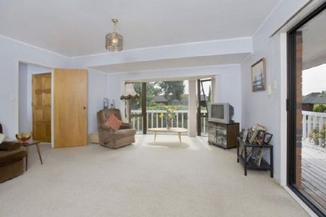 Photo of property in 1/162 Whitford Road, Somerville, Auckland, 2014