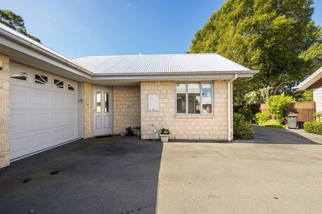 Photo of property in 4/194 Waimairi Road, Ilam, Christchurch, 8041
