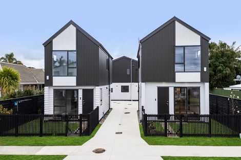 Photo of property in 25 Swan Crescent, Pakuranga, Auckland, 2010