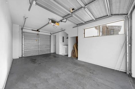Photo of property in 11 Lockington Avenue, Henderson, Auckland, 0612
