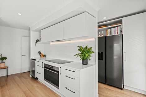 Photo of property in 4 Willow Way, Sunnyhills, Auckland, 2010