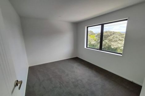 Photo of property in 1 Korokio Lane, Henderson, Auckland, 0612