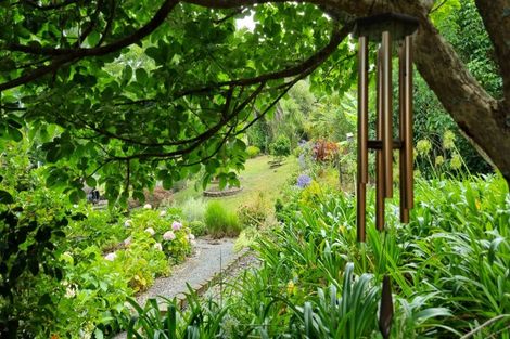 Photo of property in 55a Lonely Track Road, Fairview Heights, Auckland, 0632