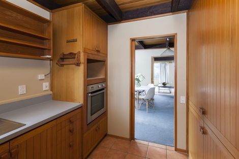 Photo of property in 33 Dovedale Avenue, Ilam, Christchurch, 8041