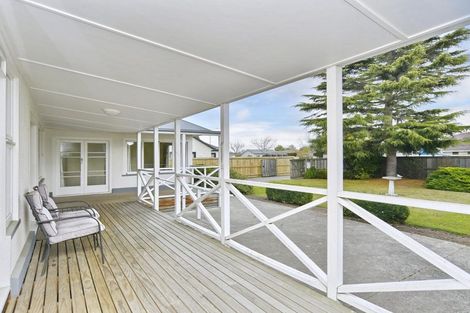 Photo of property in 560 Main North Road, Belfast, Christchurch, 8051