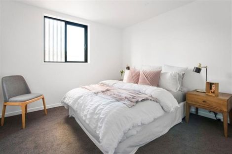 Photo of property in 4/163 Hobsonville Point Road, Hobsonville, Auckland, 0616