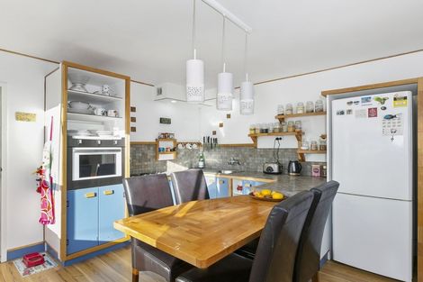 Photo of property in 26 Porterfield Street, Macandrew Bay, Dunedin, 9014