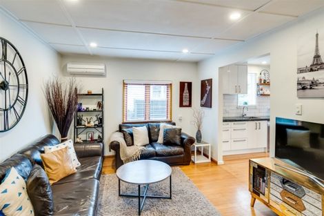 Photo of property in 4 Kuku Street, Te Awanga, 4102