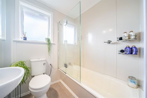 Photo of property in 2/68a Seddon Street, Wallaceville, Upper Hutt, 5018