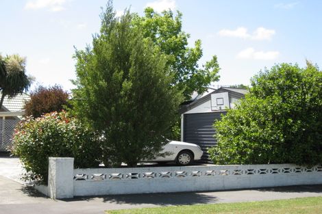 Photo of property in 1/36 Pinehurst Crescent, Russley, Christchurch, 8042