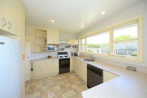 Photo of property in 25 Oakfield Street, Burnside, Christchurch, 8053