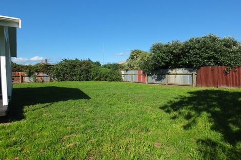 Photo of property in 33a Avenue Road, Foxton, 4814