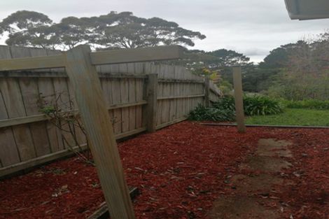 Photo of property in 48 Cyclarama Crescent, Massey, Auckland, 0614