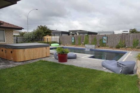 Photo of property in 17 Hensley Crescent, Flagstaff, Hamilton, 3210