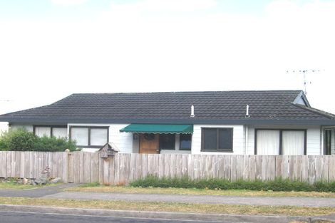 Photo of property in 1/4 Heathglen Place, Bayview, Auckland, 0629