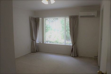 Photo of property in 2/38 Ambleside Drive, Northpark, Auckland, 2013