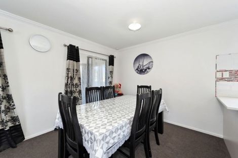 Photo of property in 3/55 Tuhikaramea Road, Dinsdale, Hamilton, 3204