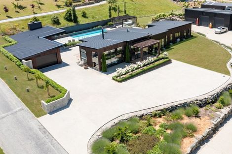 Photo of property in 6 Wineberry Lane, Wanaka, 9305