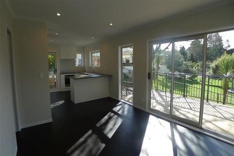 Photo of property in 24 Paewai Road, Glen Eden, Auckland, 0602