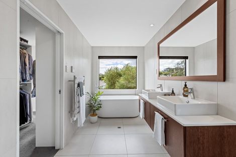 Photo of property in 15 Javelin Close, Gulf Harbour, Whangaparaoa, 0930