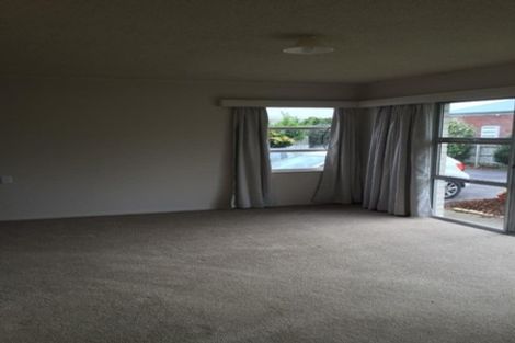 Photo of property in 2/66 Great South Road, Papakura, 2110