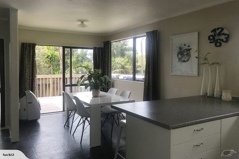 Photo of property in 4 Hassan Drive, Massey, Auckland, 0614