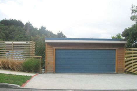 Photo of property in 122 Tirohanga Road, Tirohanga, Lower Hutt, 5010