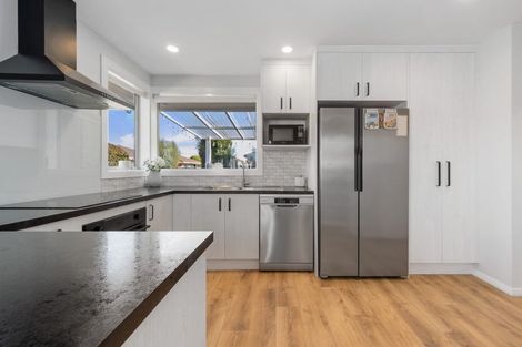 Photo of property in 68b Highsted Road, Bishopdale, Christchurch, 8053