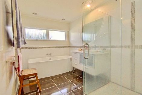 Photo of property in 1230 Alfriston Road, Alfriston, Manurewa, 2576