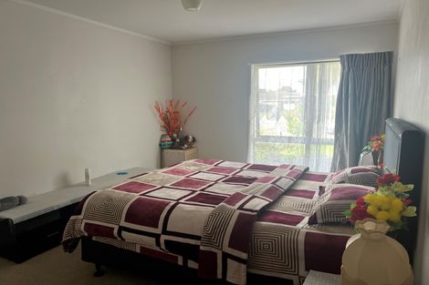 Photo of property in 1/16a Trentham Road, Papakura, 2110