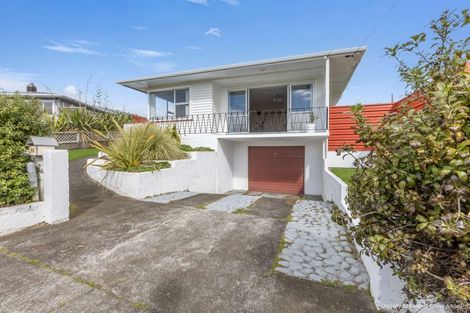 Photo of property in 193 Omata Road, Blagdon, New Plymouth, 4310