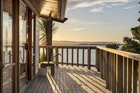 Photo of property in 110 Town Point Road, Maketu, Te Puke, 3189