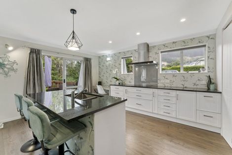 Photo of property in 23a Coates Street, Tawa, Wellington, 5028