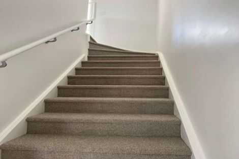 Photo of property in 4/28 Westgate Drive, Westgate, Auckland, 0614