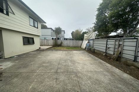 Photo of property in 2/41 College Road, Northcote, Auckland, 0627