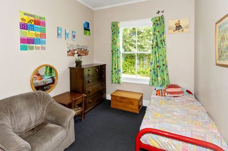 Photo of property in 15 High Street, Hawarden, 7385