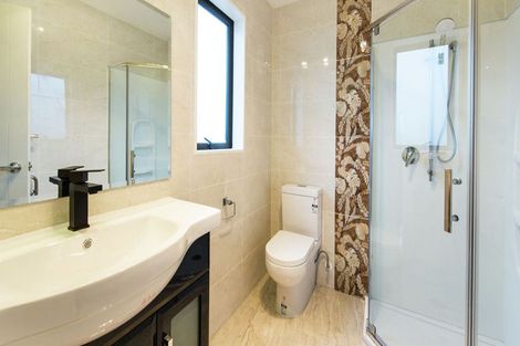 Photo of property in 27 Tironui Station Road East, Papakura, 2110