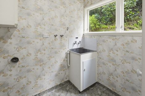 Photo of property in 48 Rama Crescent, Khandallah, Wellington, 6035