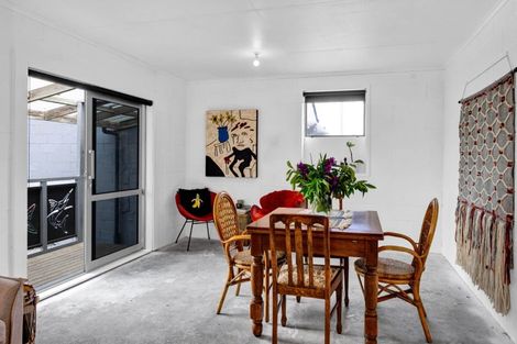 Photo of property in 14 West Quay, Waitara, 4320